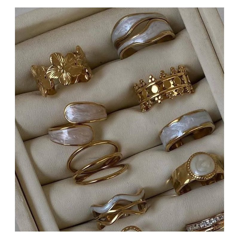 پک انگشتر طلایی