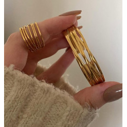 دستبند زنانه طلایی چند حلقه ای